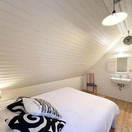 La Pomme De Pin Holiday home *