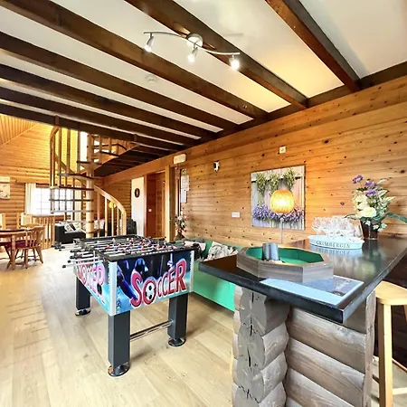 La Pomme De Pin Holiday home Fraiture