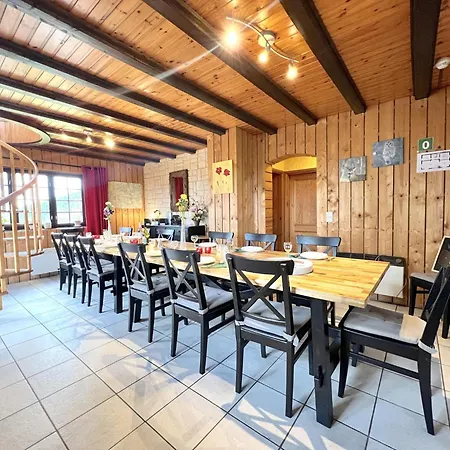 La Pomme De Pin Holiday home