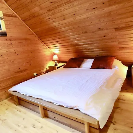 Hébergement de vacances La Pomme De Pin *